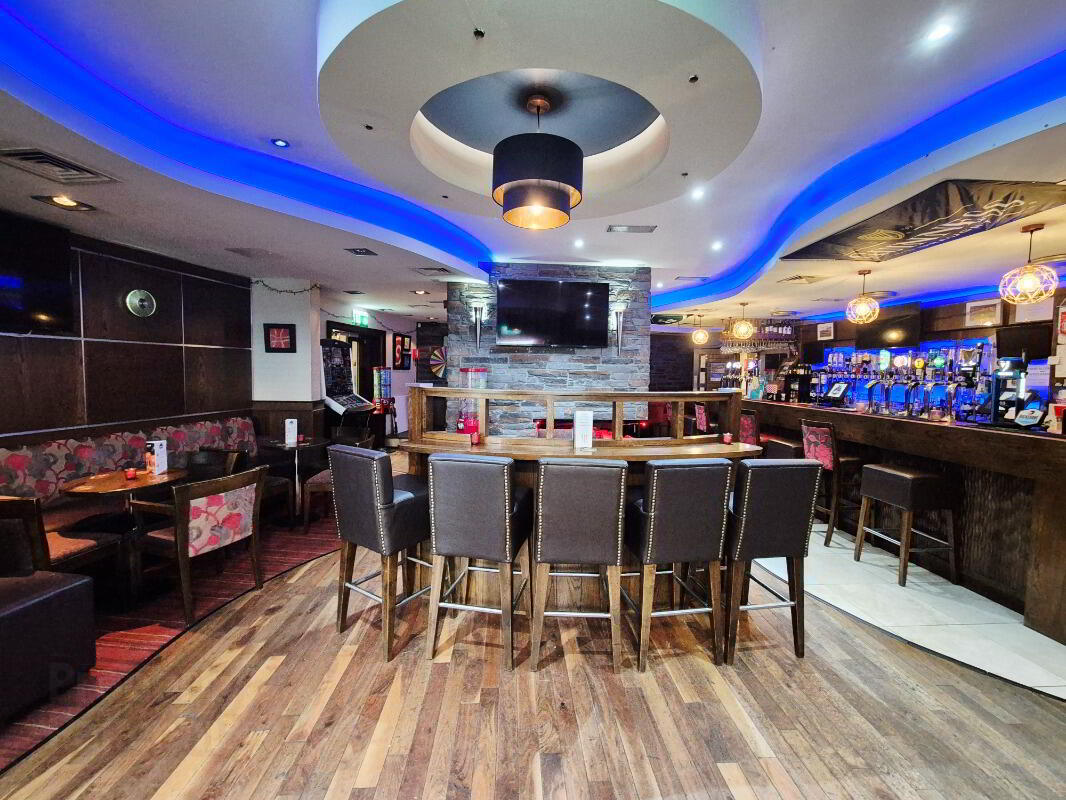 The Corner Bar & Off Licence, 39 Main Street 3 of 27