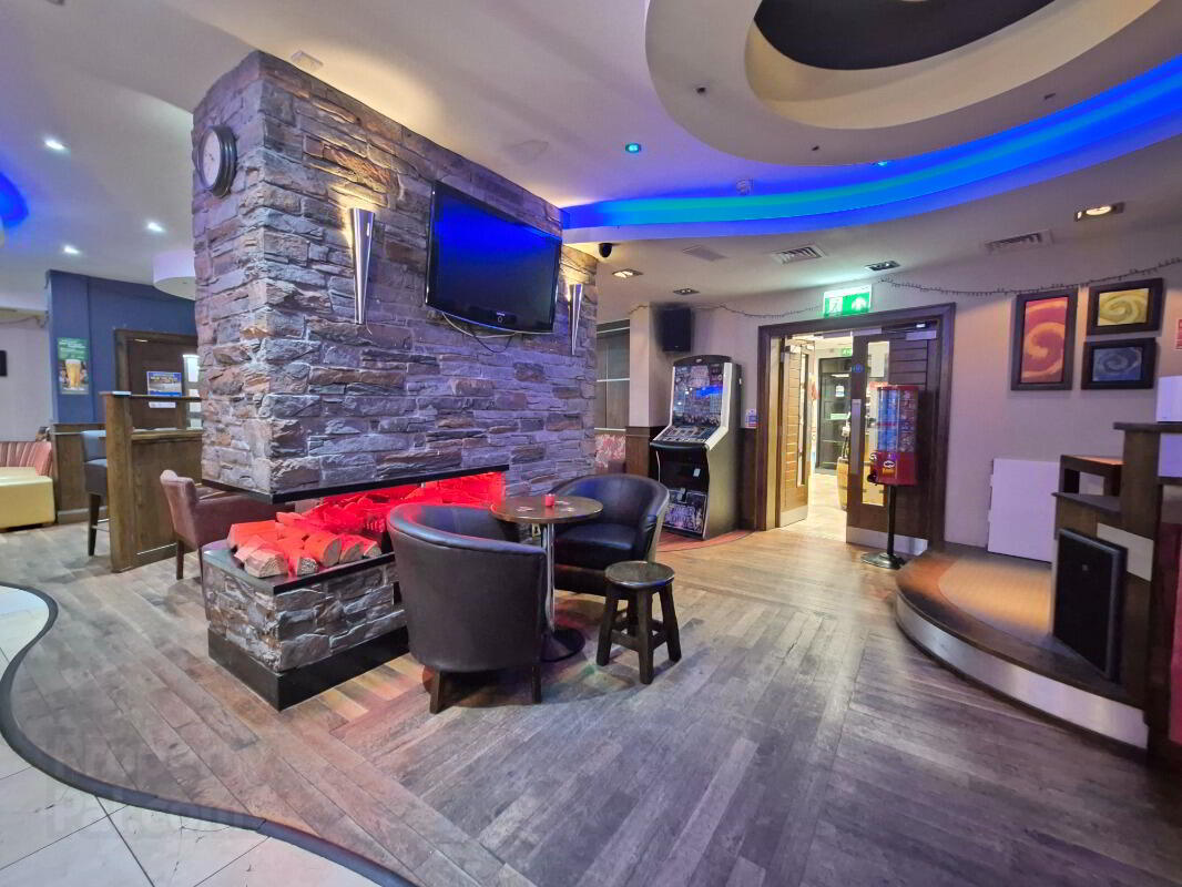 The Corner Bar & Off Licence, 39 Main Street 9 of 27