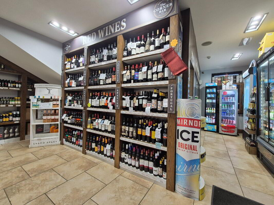 The Corner Bar & Off Licence, 39 Main Street 18 of 27