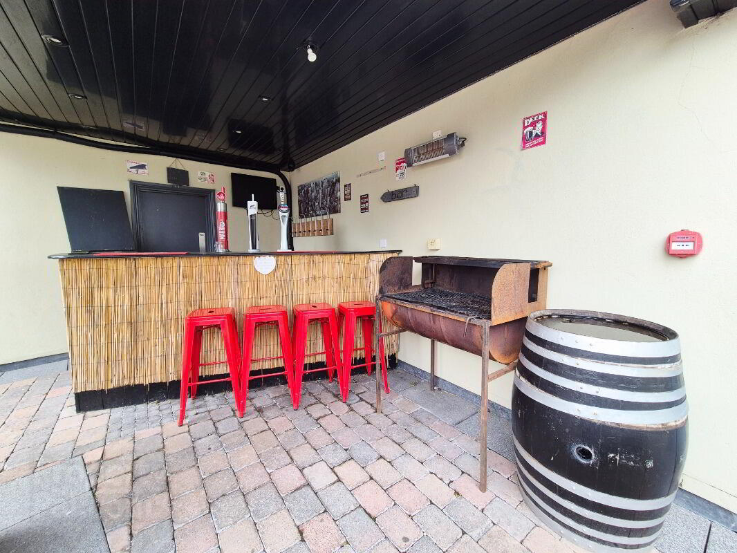 The Corner Bar & Off Licence, 39 Main Street 25 of 27
