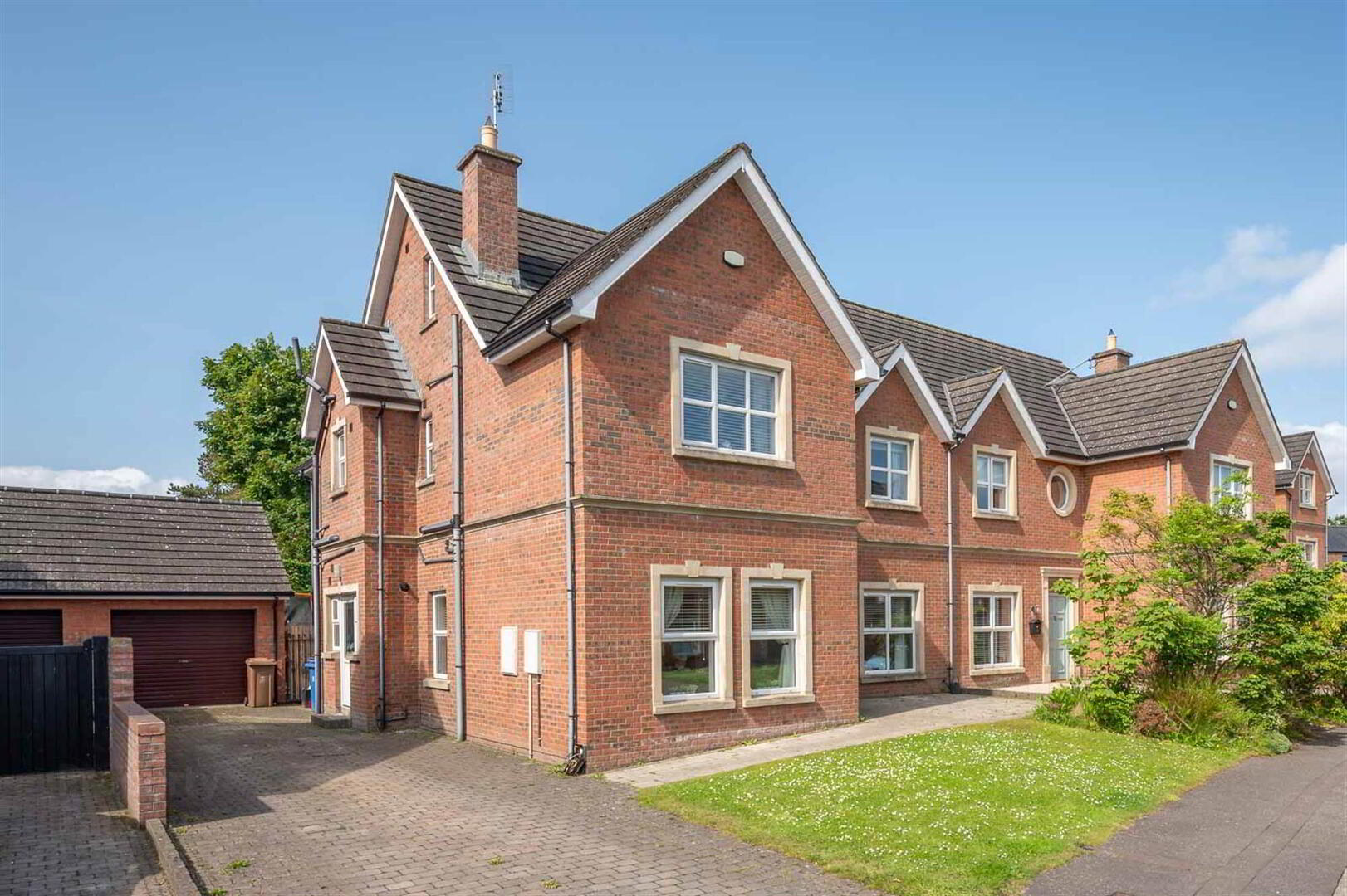 property description image
