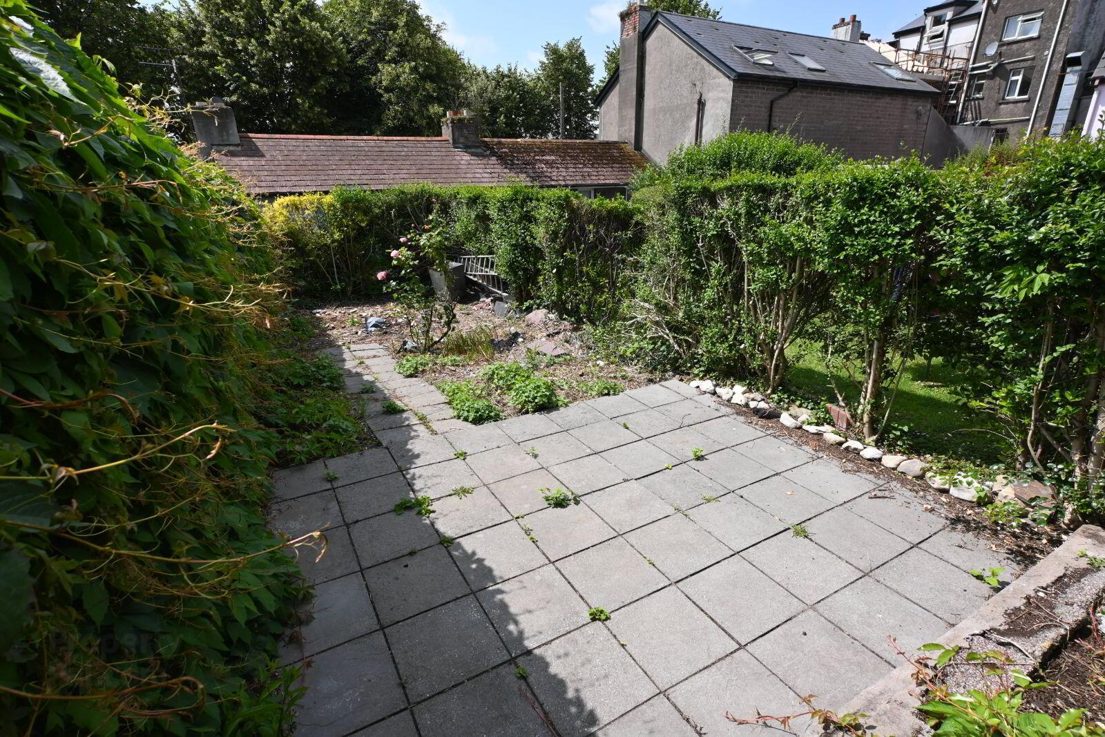 property description image
