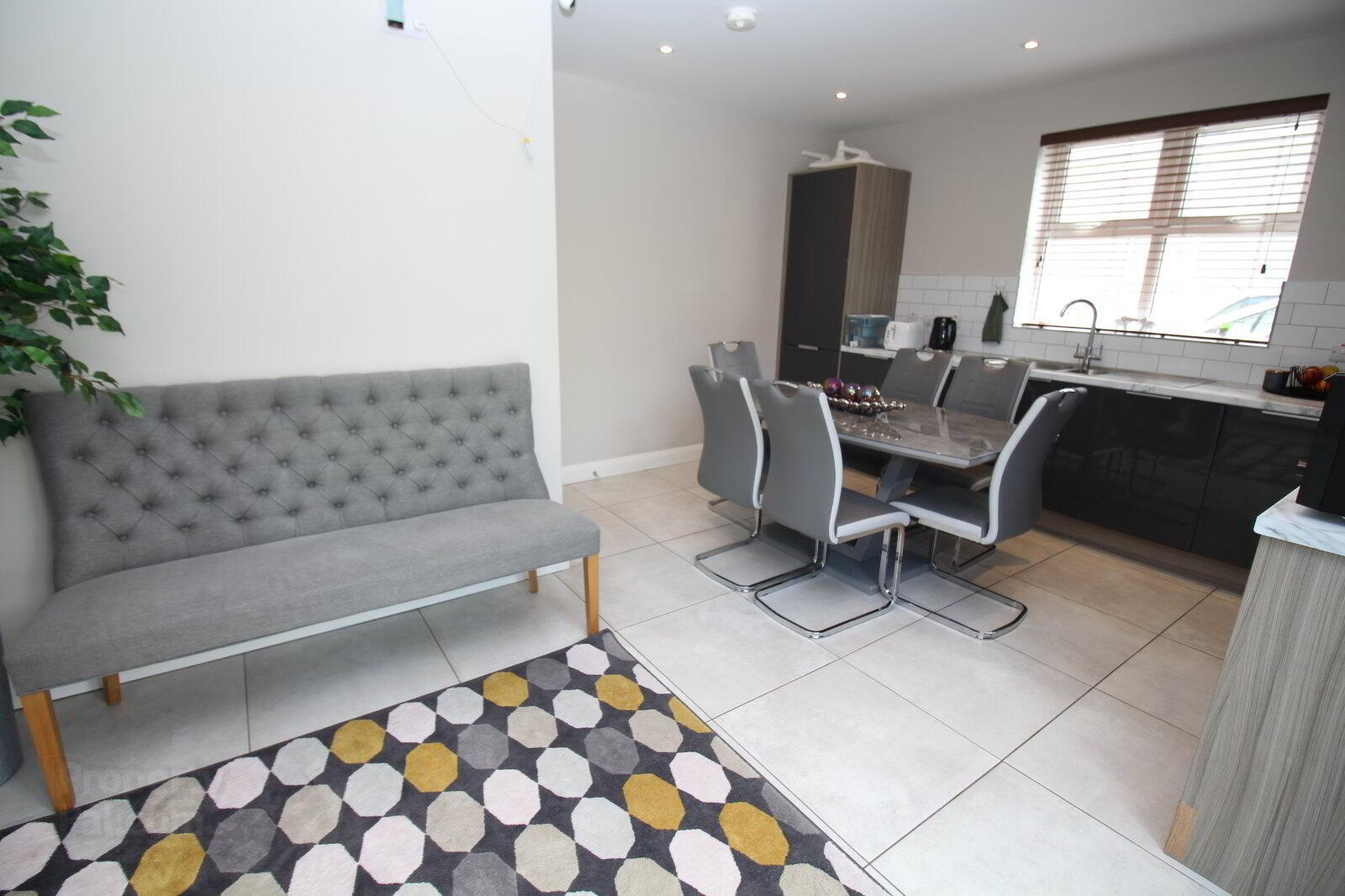 19 Ashbourne Manor Square 9 of 17
