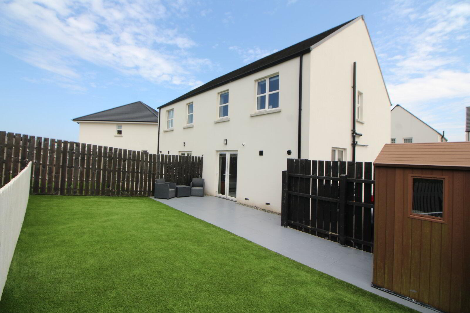 19 Ashbourne Manor Square 17 of 17