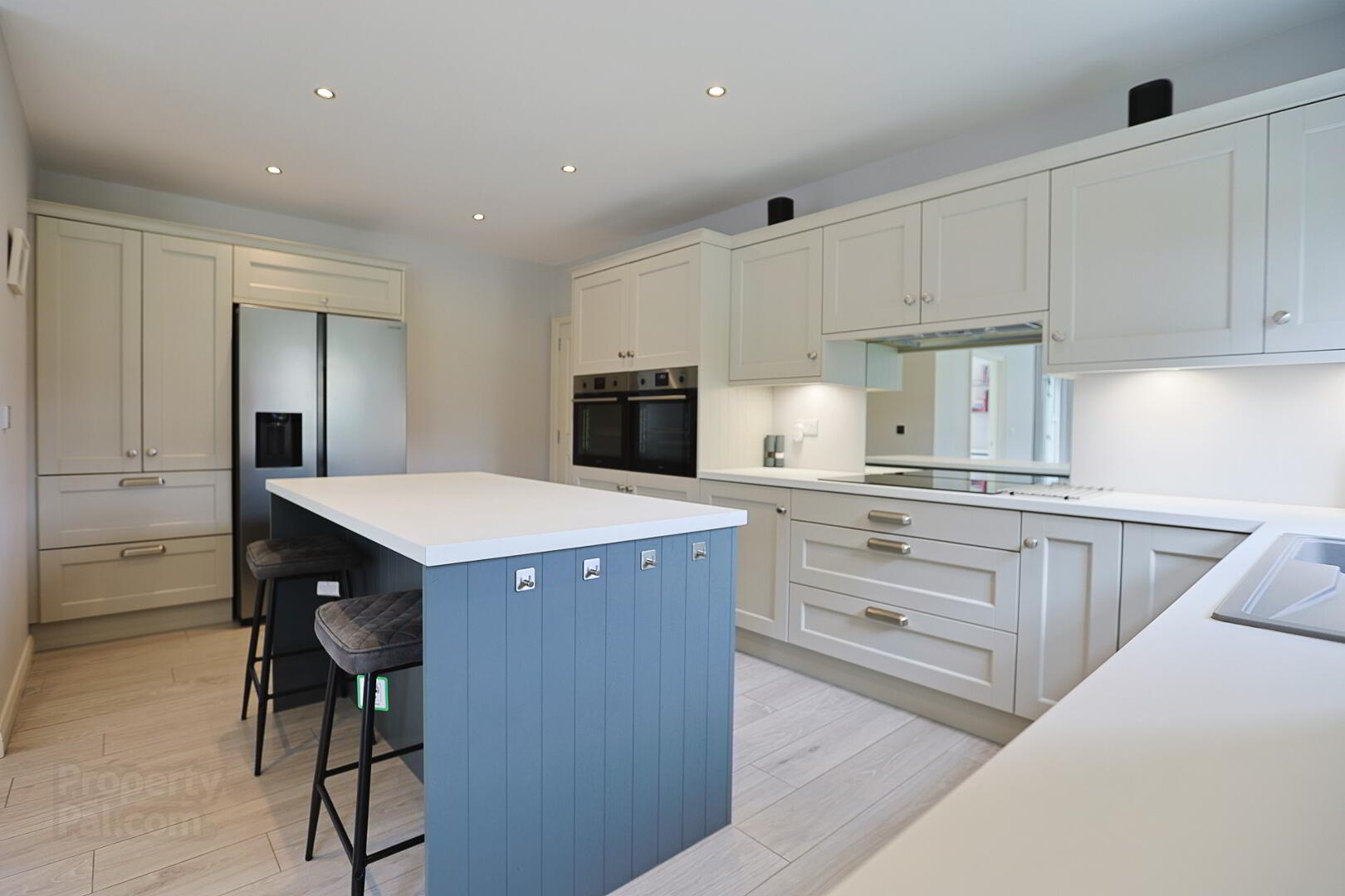 3 Blackthorn Manor 36 of 102