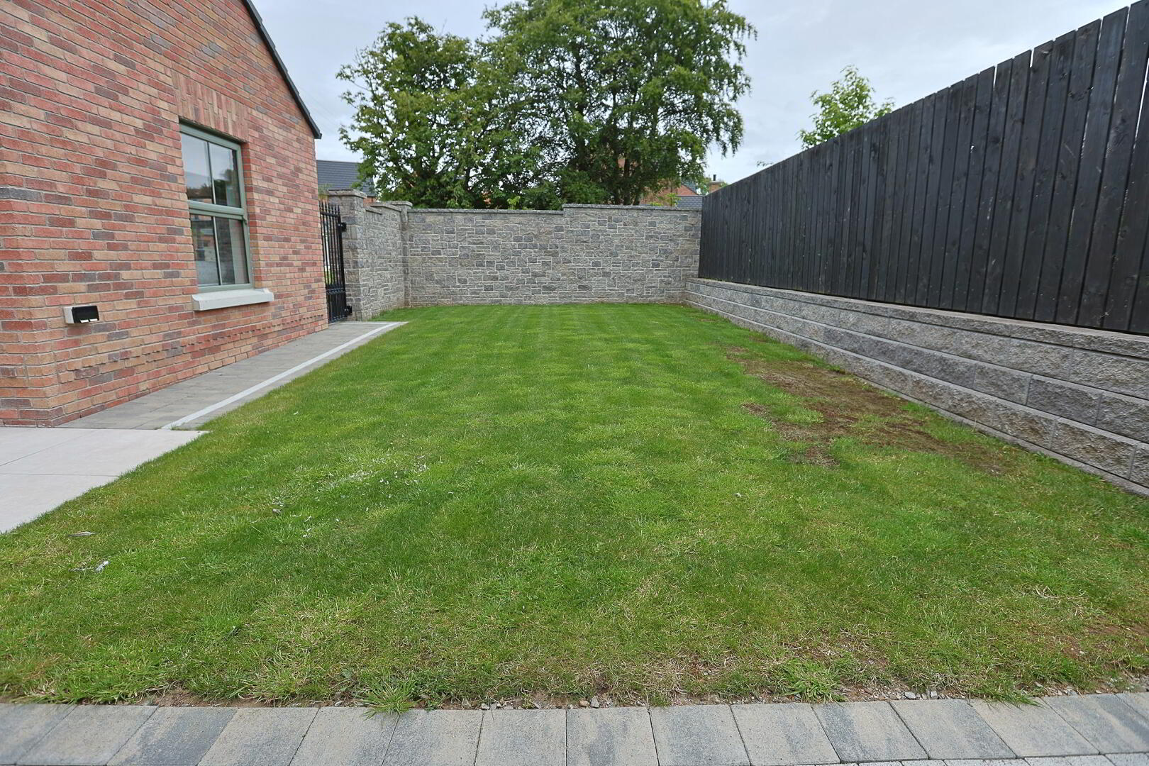 3 Blackthorn Manor 91 of 102