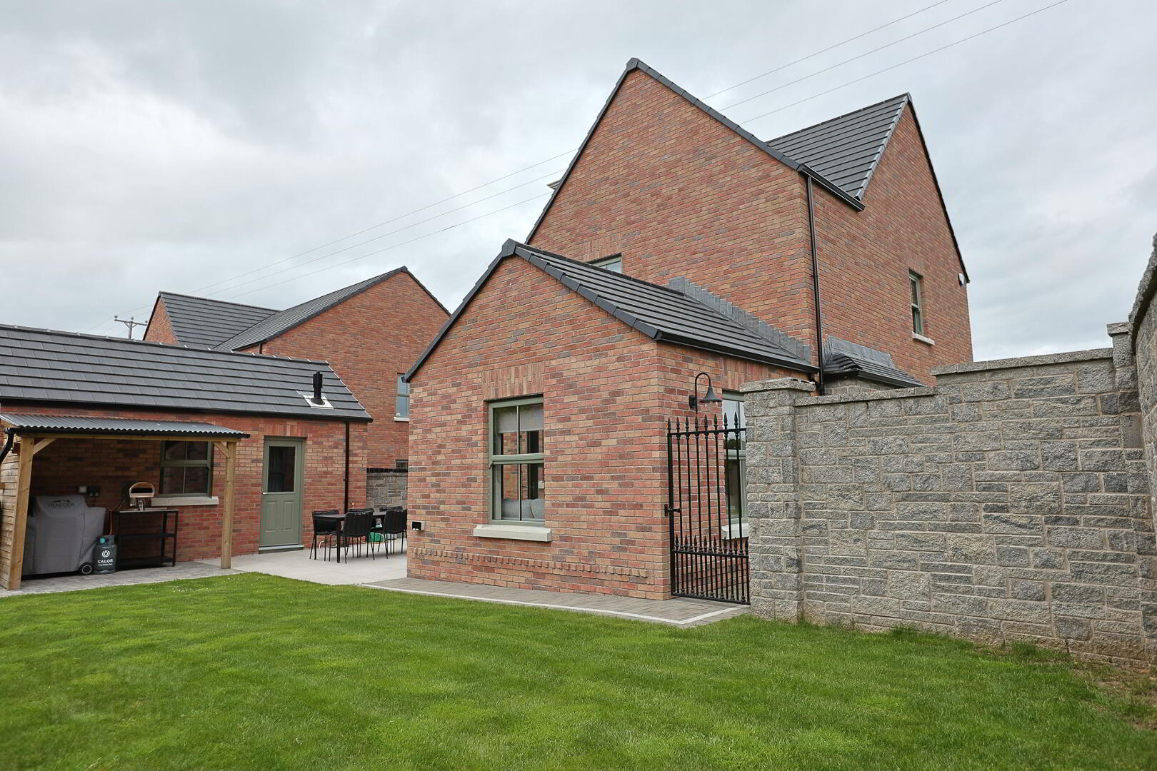 3 Blackthorn Manor 94 of 102