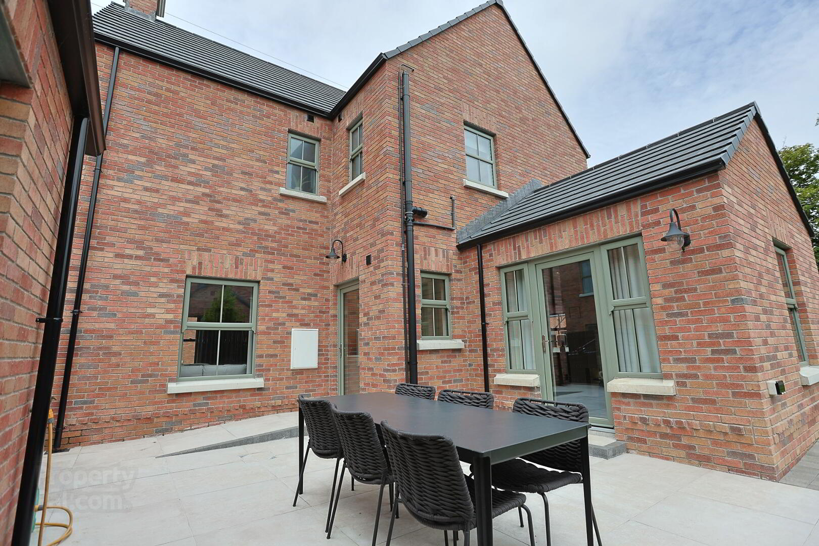 3 Blackthorn Manor 101 of 102