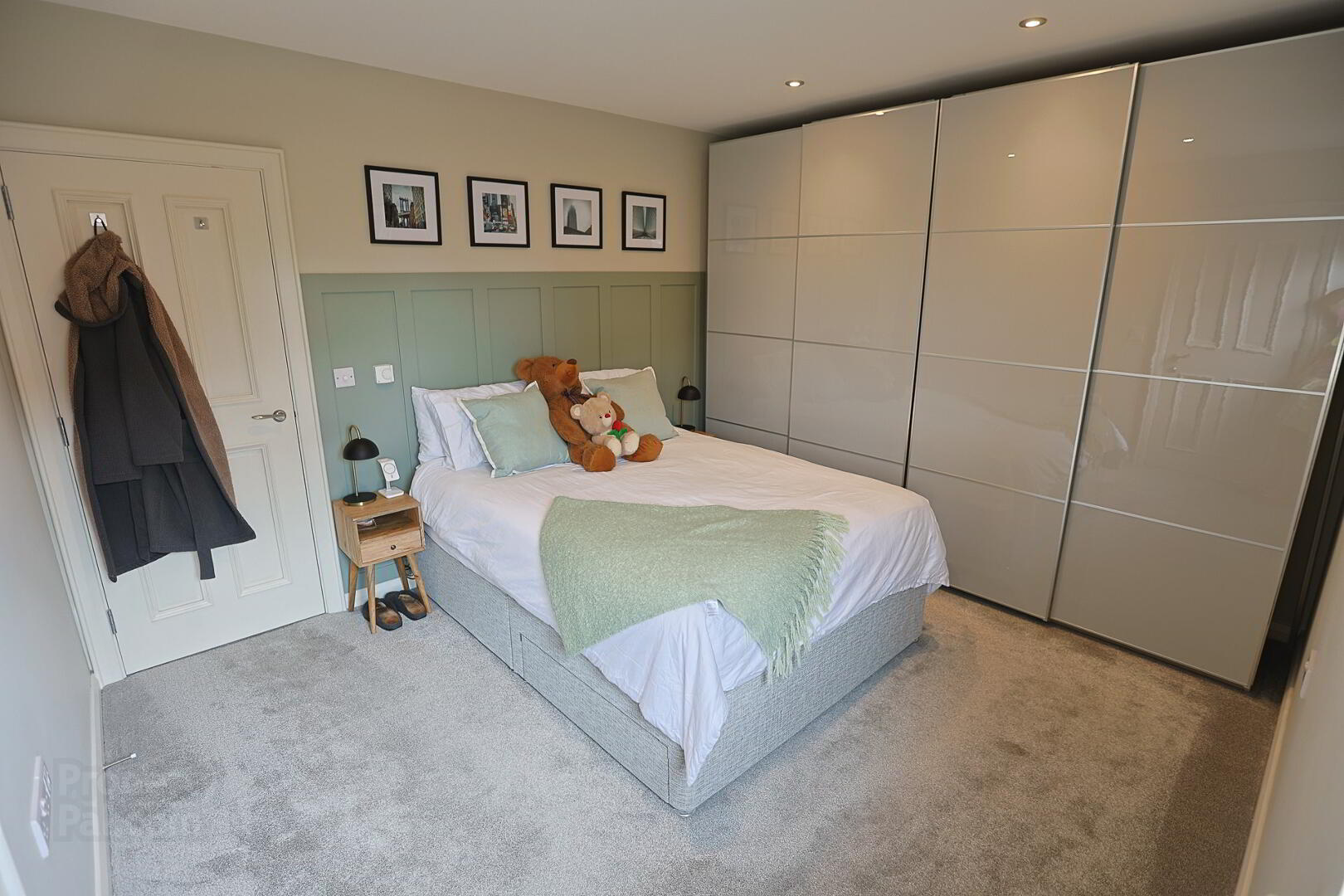 3 Blackthorn Manor 59 of 102