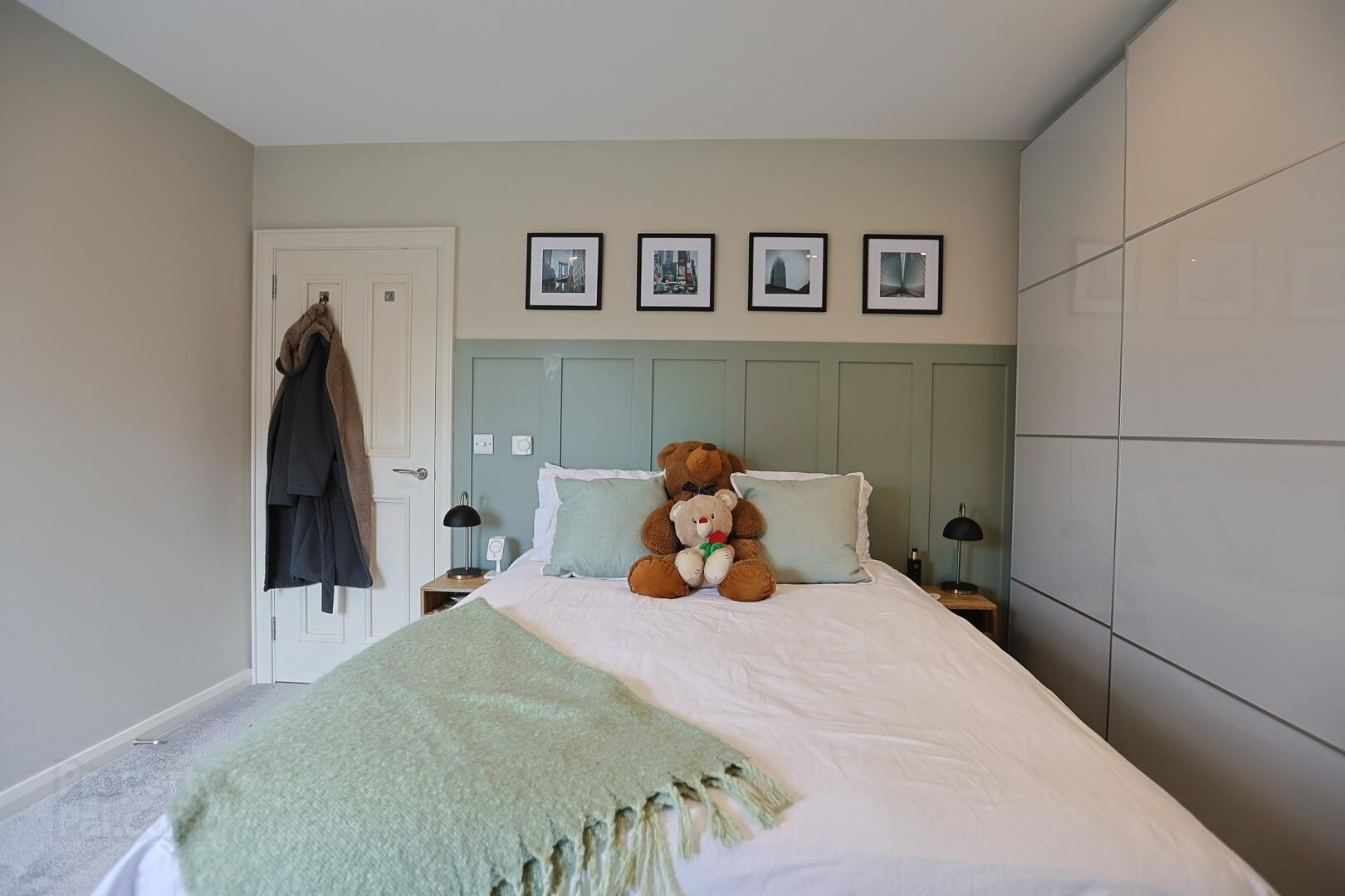 3 Blackthorn Manor 60 of 102