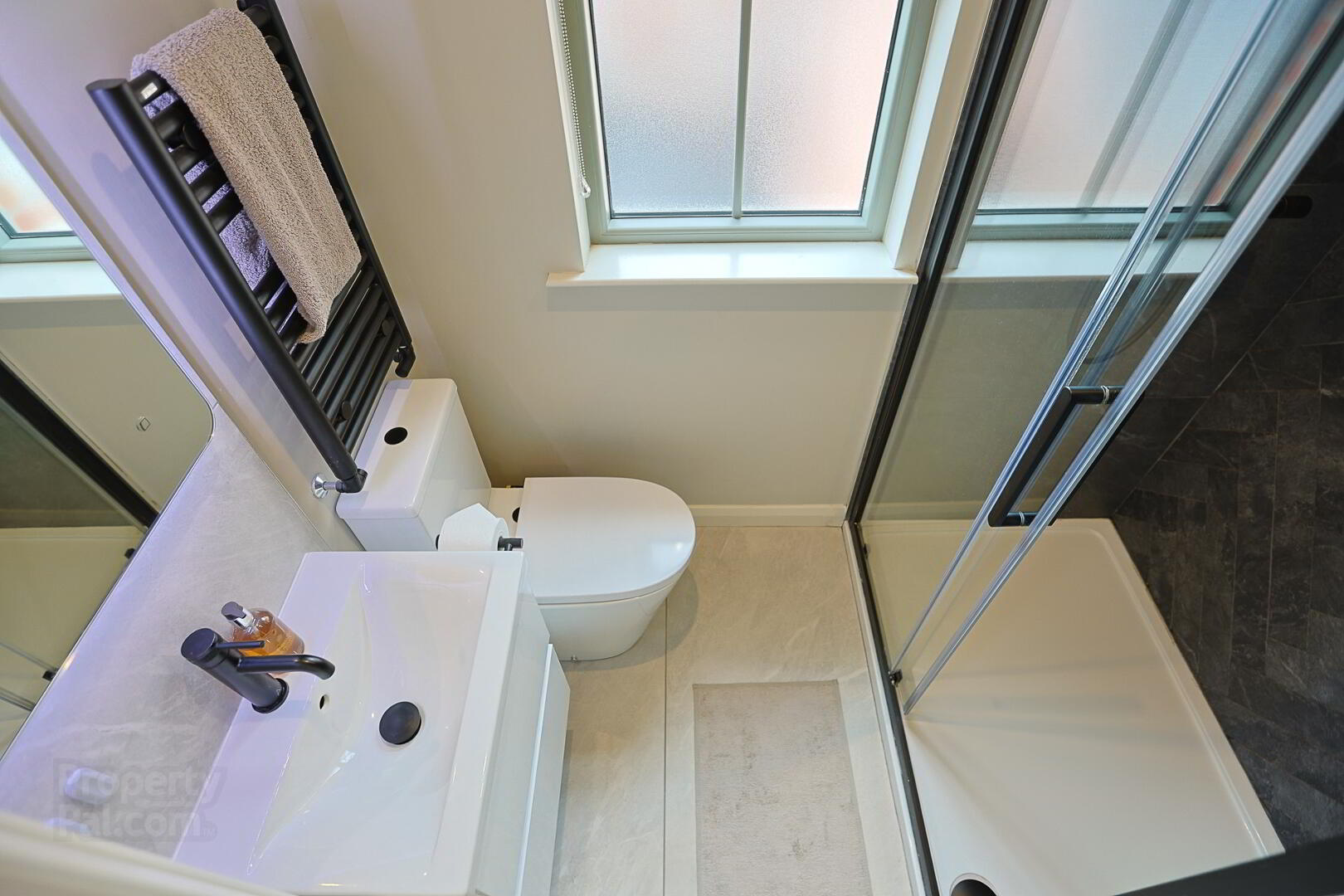3 Blackthorn Manor 66 of 102
