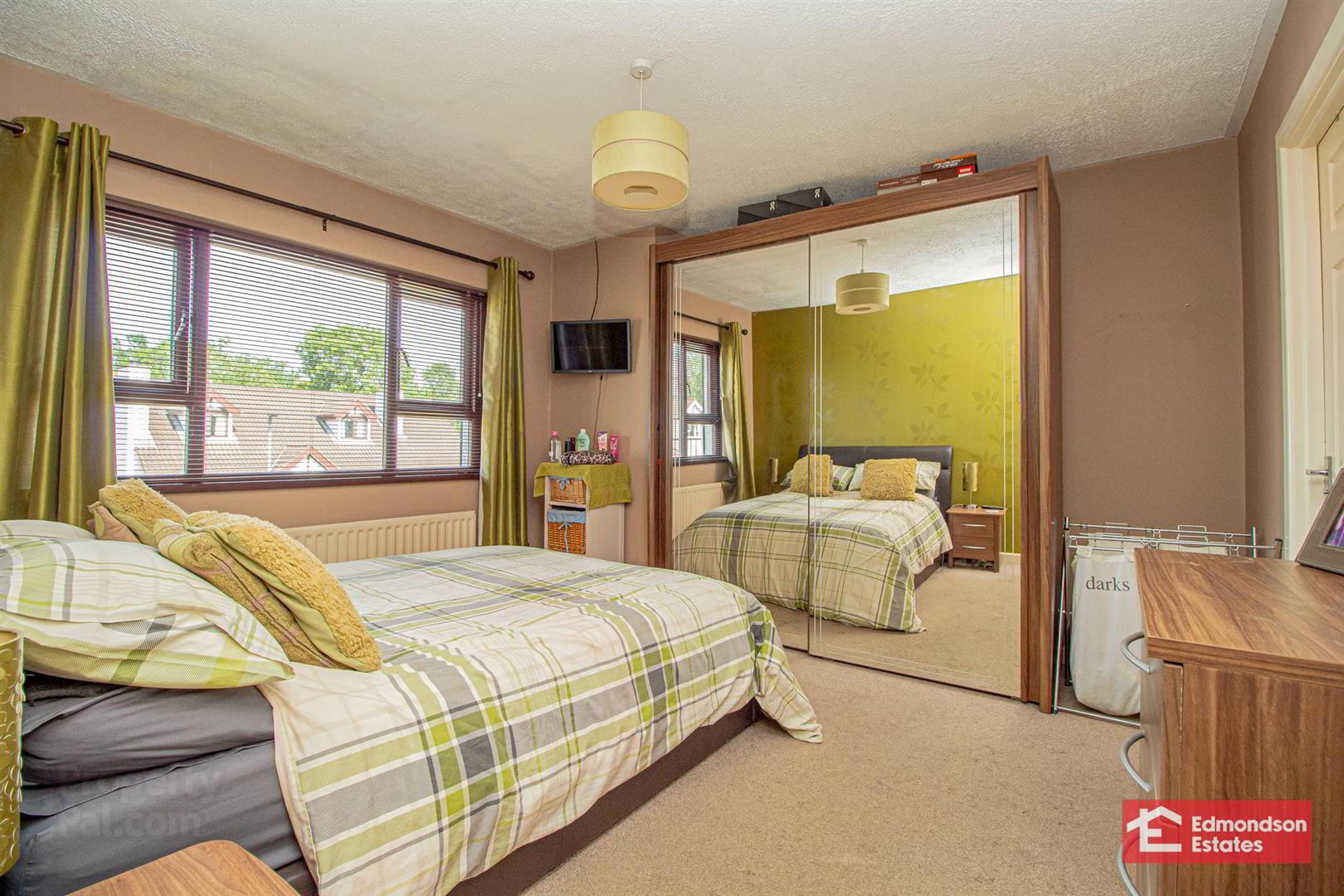 52 Gracefield 18 of 29