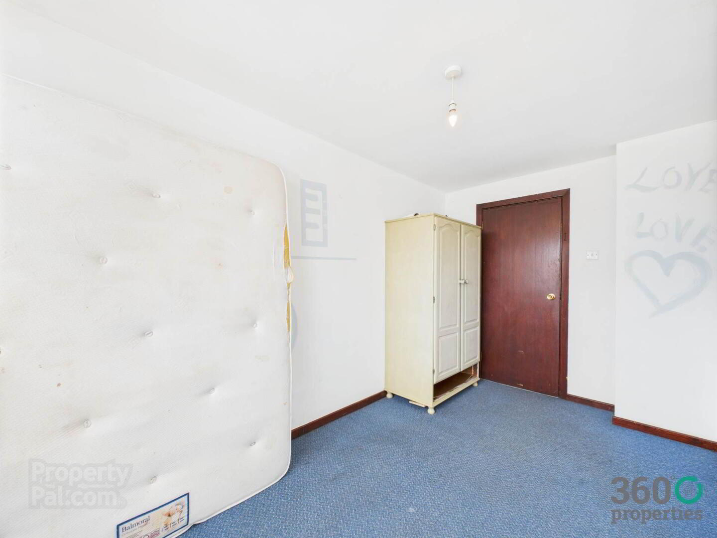 156 Queen Street 10 of 17
