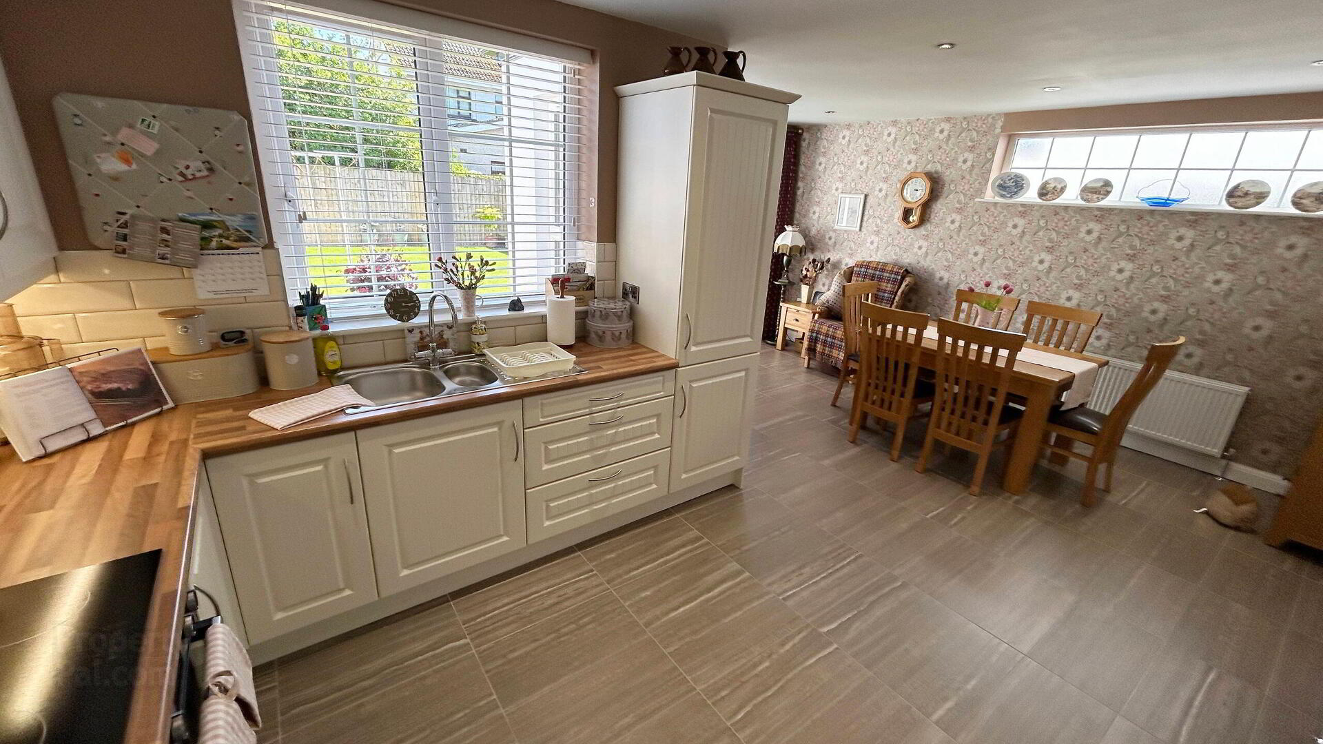 15 Beech Tree Grove 7 of 25