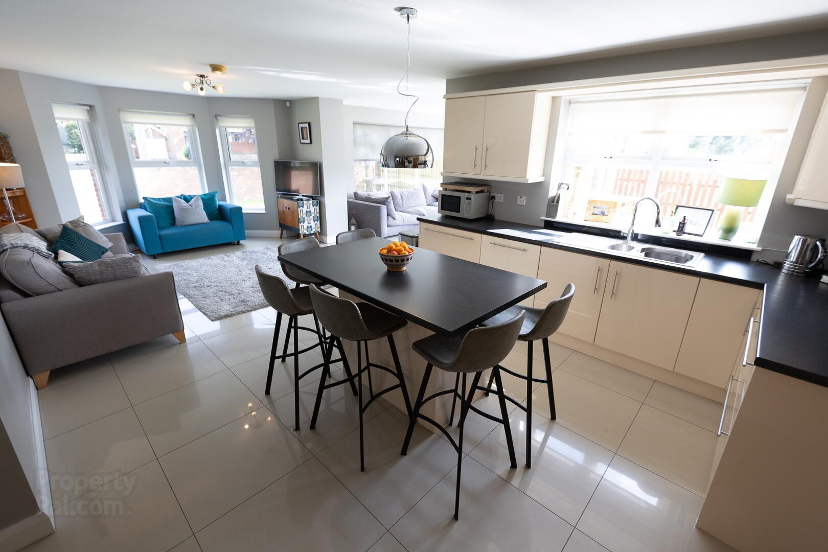 2 Bachelors Avenue 26 of 83