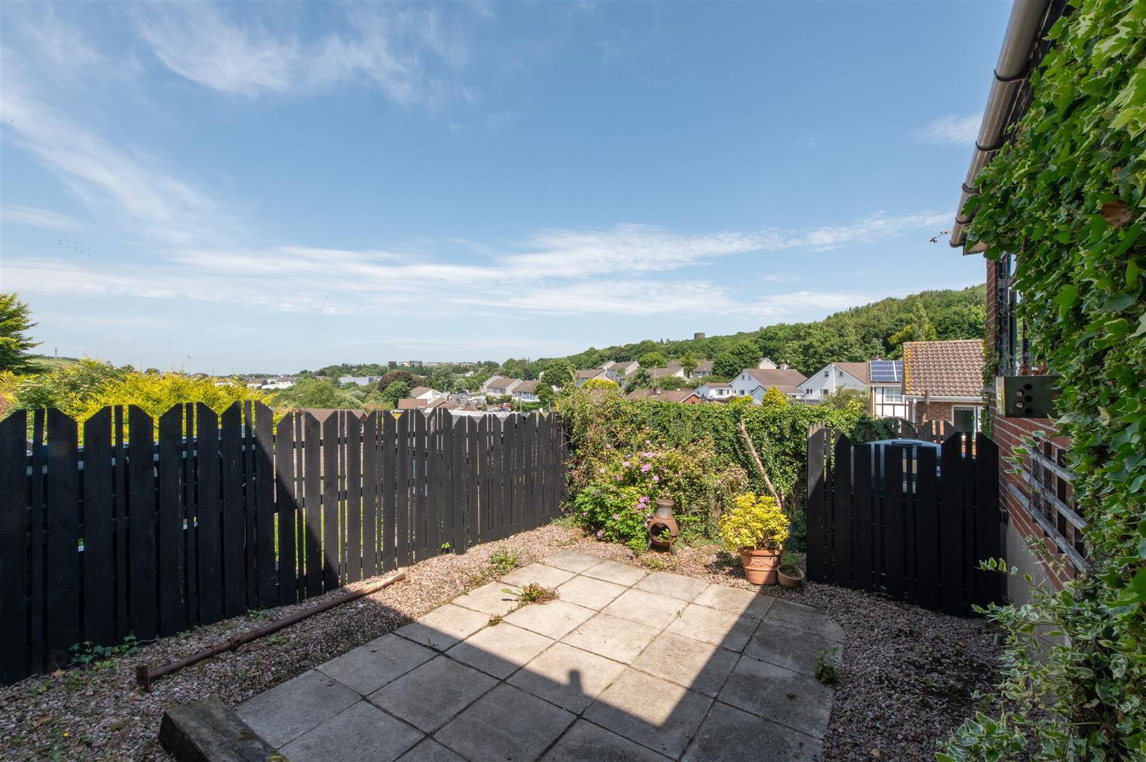 27 Craigs Road 5 of 19