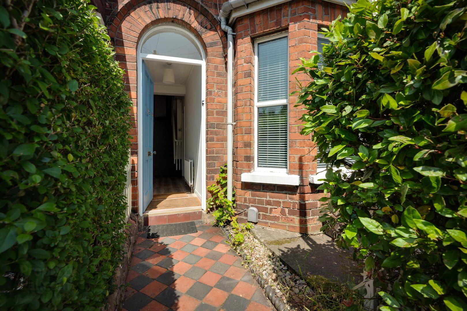property description image