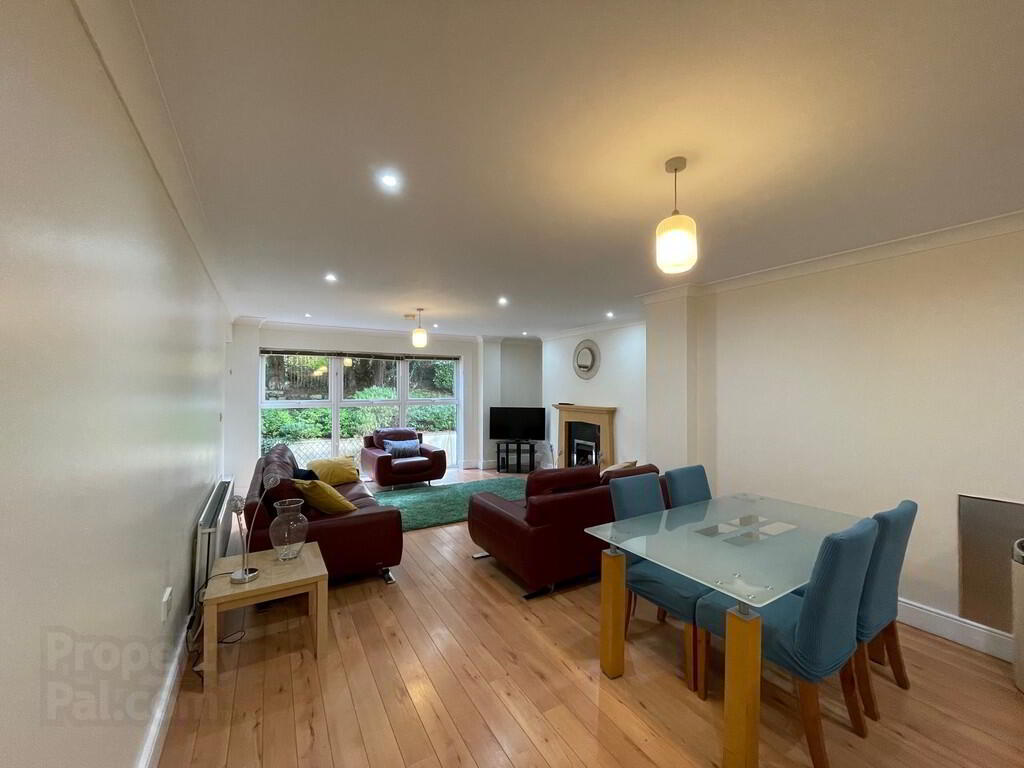 Apt 7, 1 Deramore Park South 6 of 18