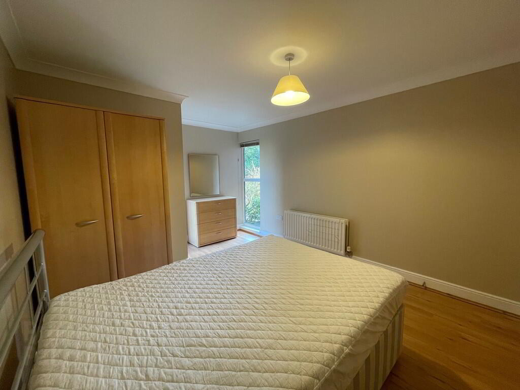 Apt 7, 1 Deramore Park South 14 of 18