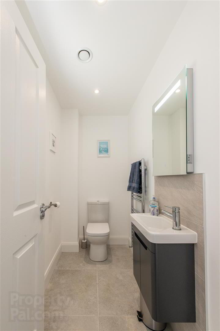 2 Baronsgrange Street 19 of 24