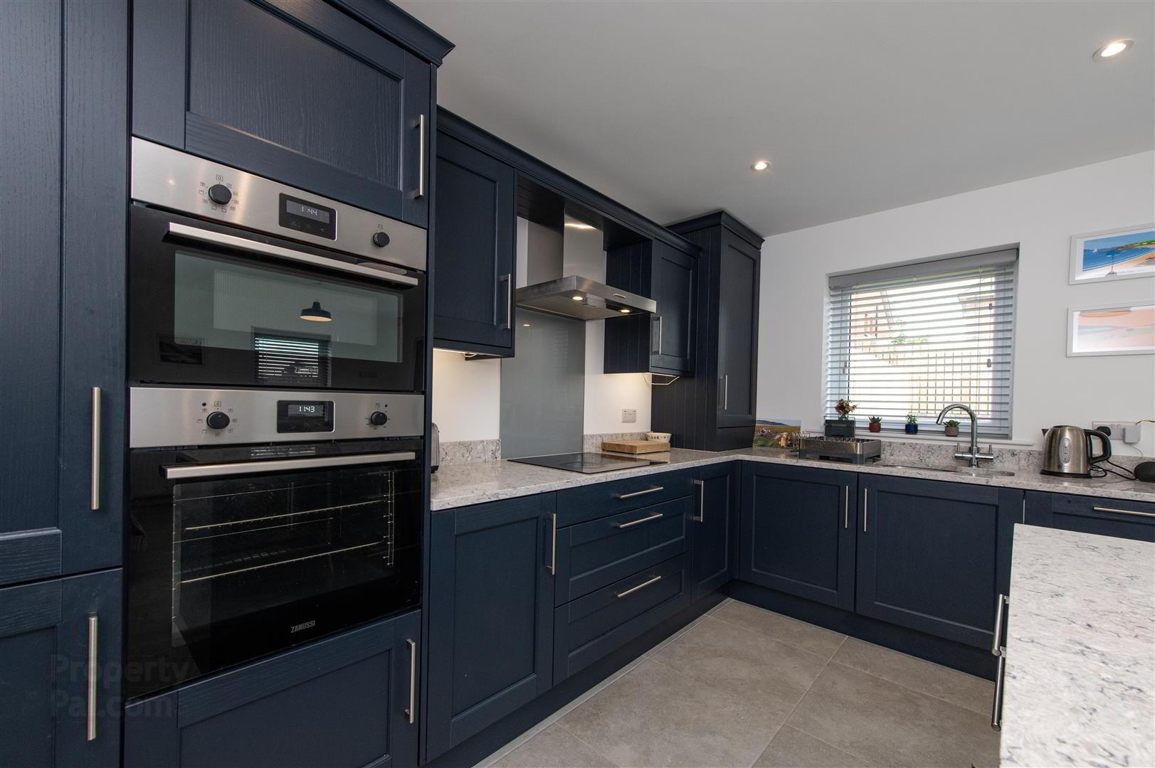 2 Baronsgrange Street 9 of 24