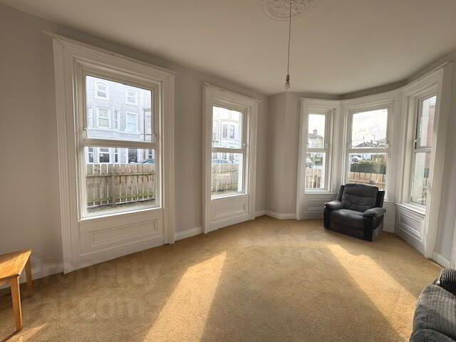 property description image