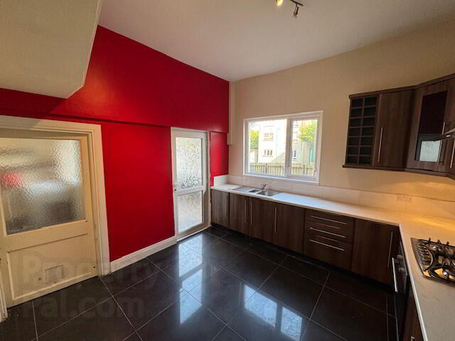 3 Adelaide Place 6 of 19
