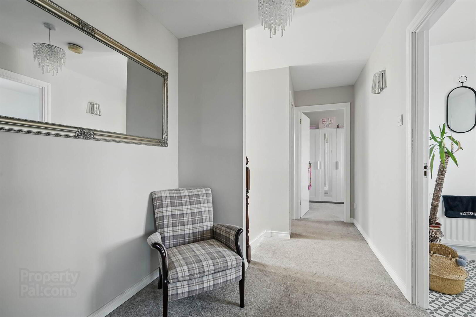 18 Lord Wardens Glen 12 of 23