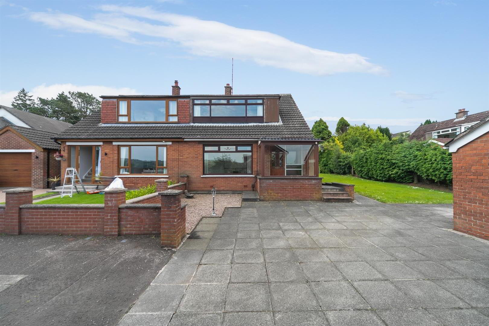 property description image
