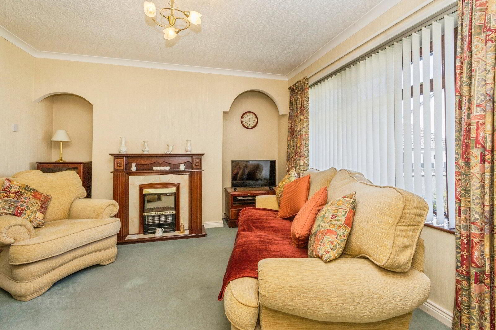 14 Knockburn Court 3 of 11