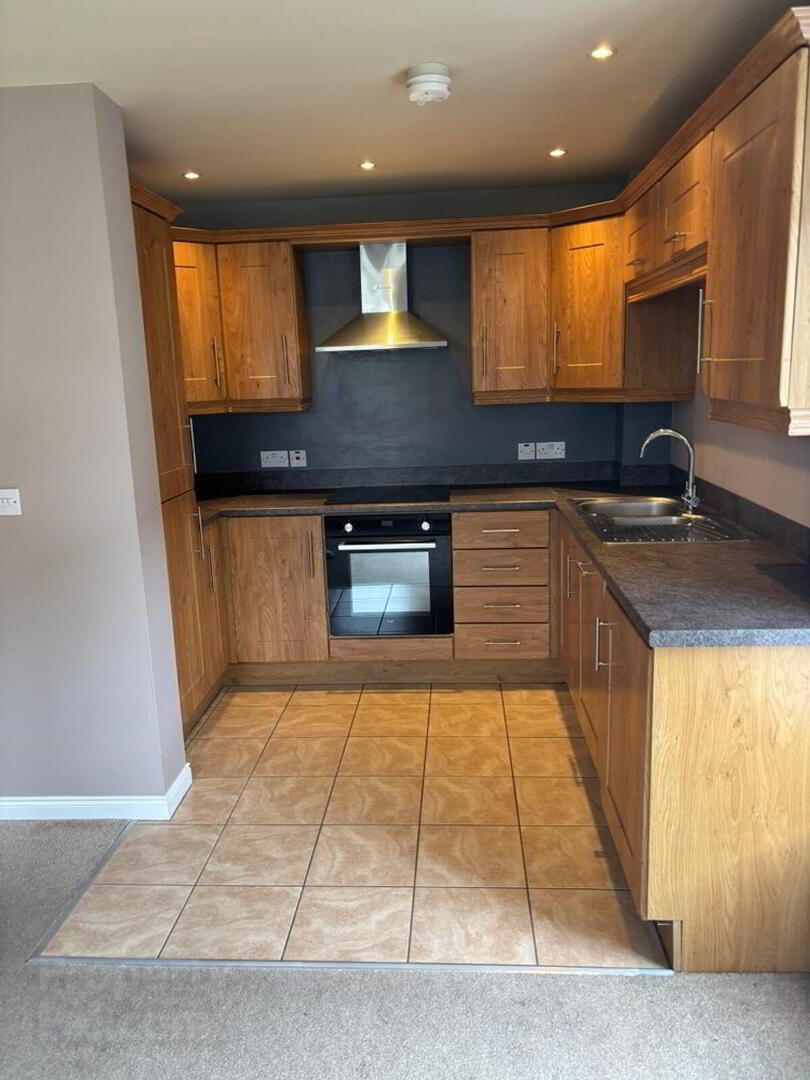 Apt 4, Lodge Mews 6 of 13