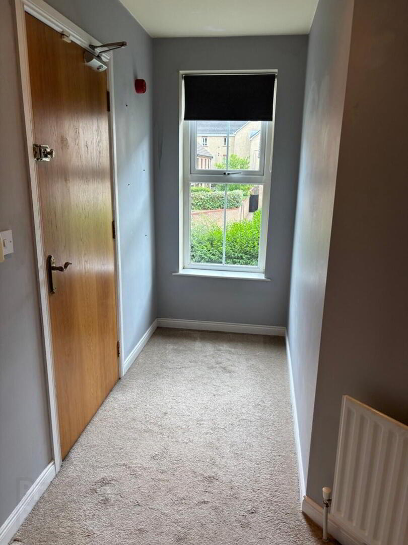 Apt 4, Lodge Mews 3 of 13