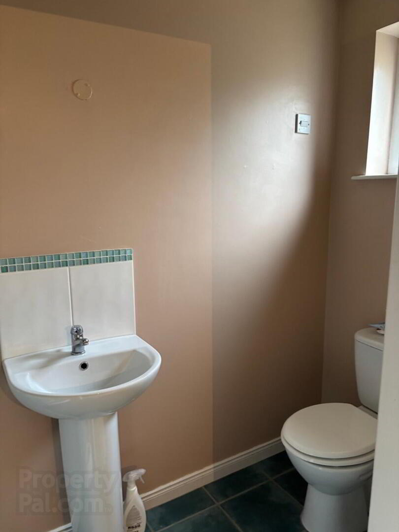 Apt 4, Lodge Mews 10 of 13