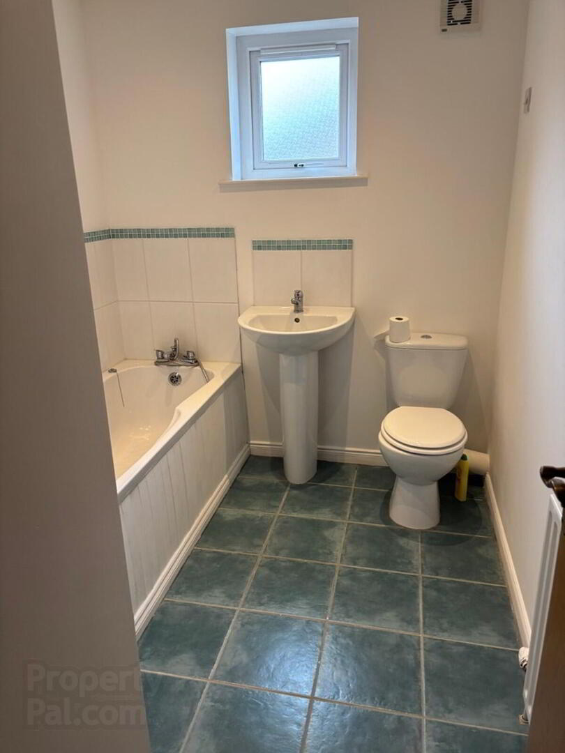 Apt 4, Lodge Mews 13 of 13