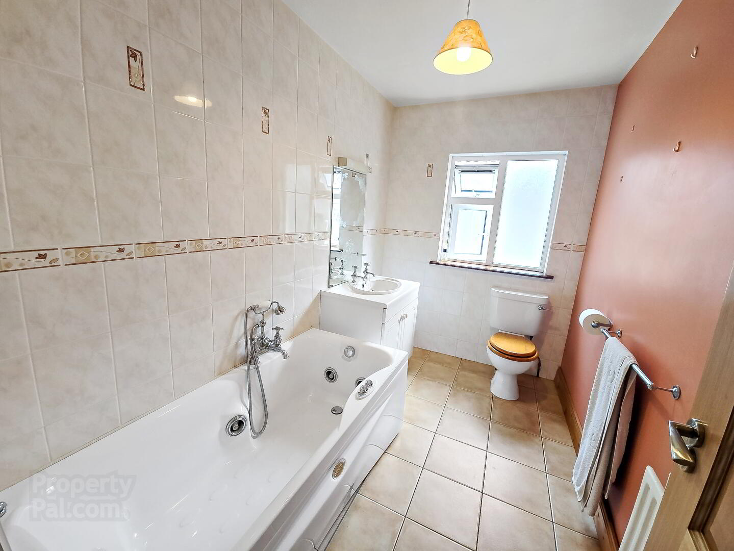 Avalon House, Gortroe 16 of 39