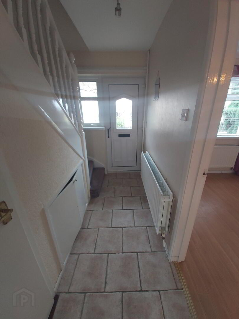 13 Glenvale Road 2 of 9