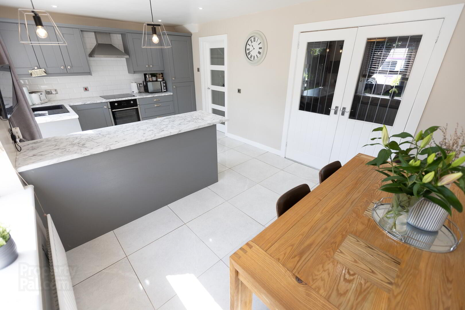 15 Collingwood Drive 19 of 53