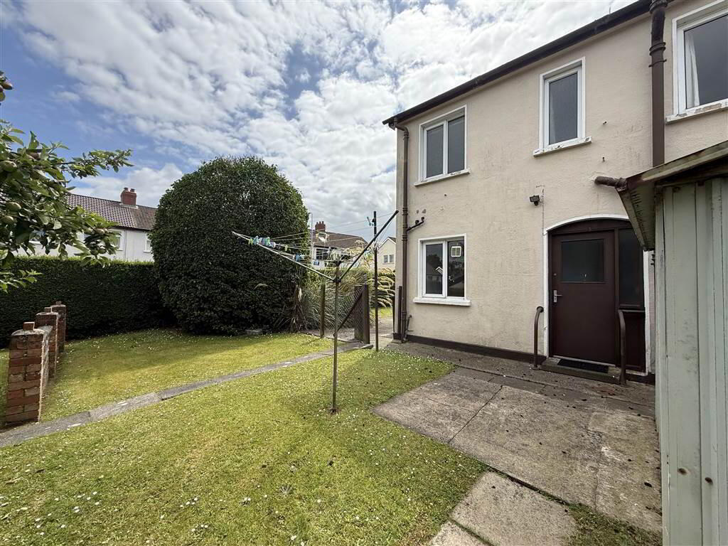 36 Downshire Park Central 16 of 16