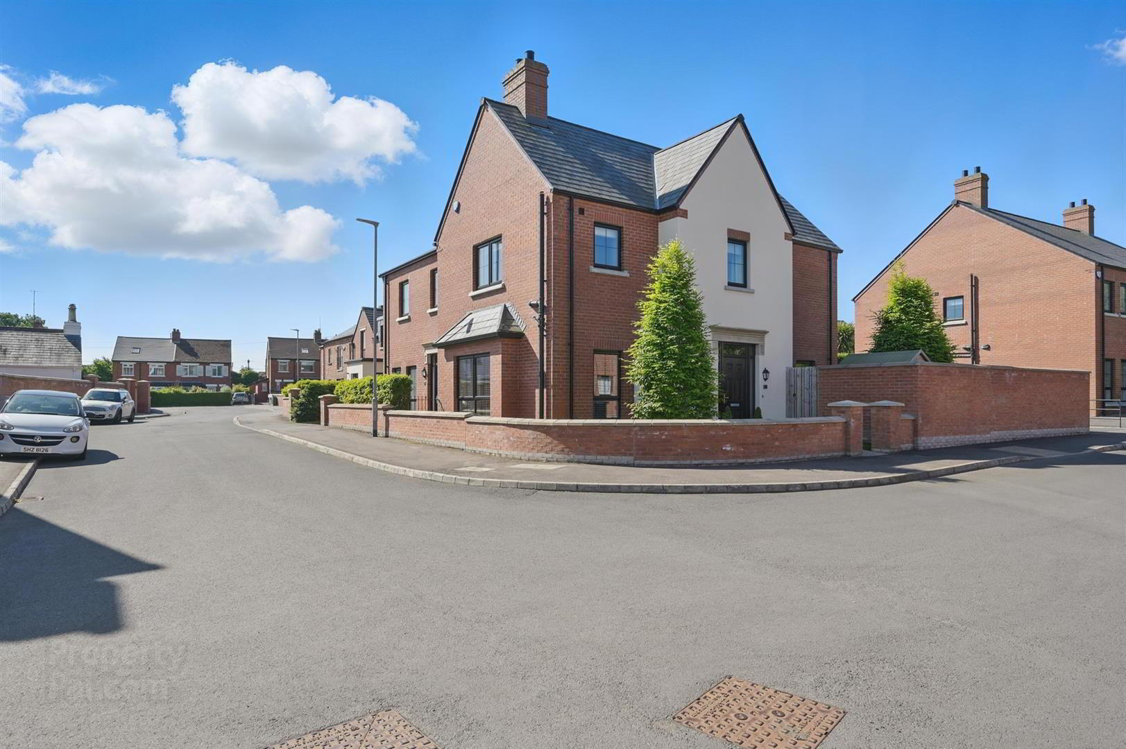 13 Finaghy Park Gardens 1 of 30