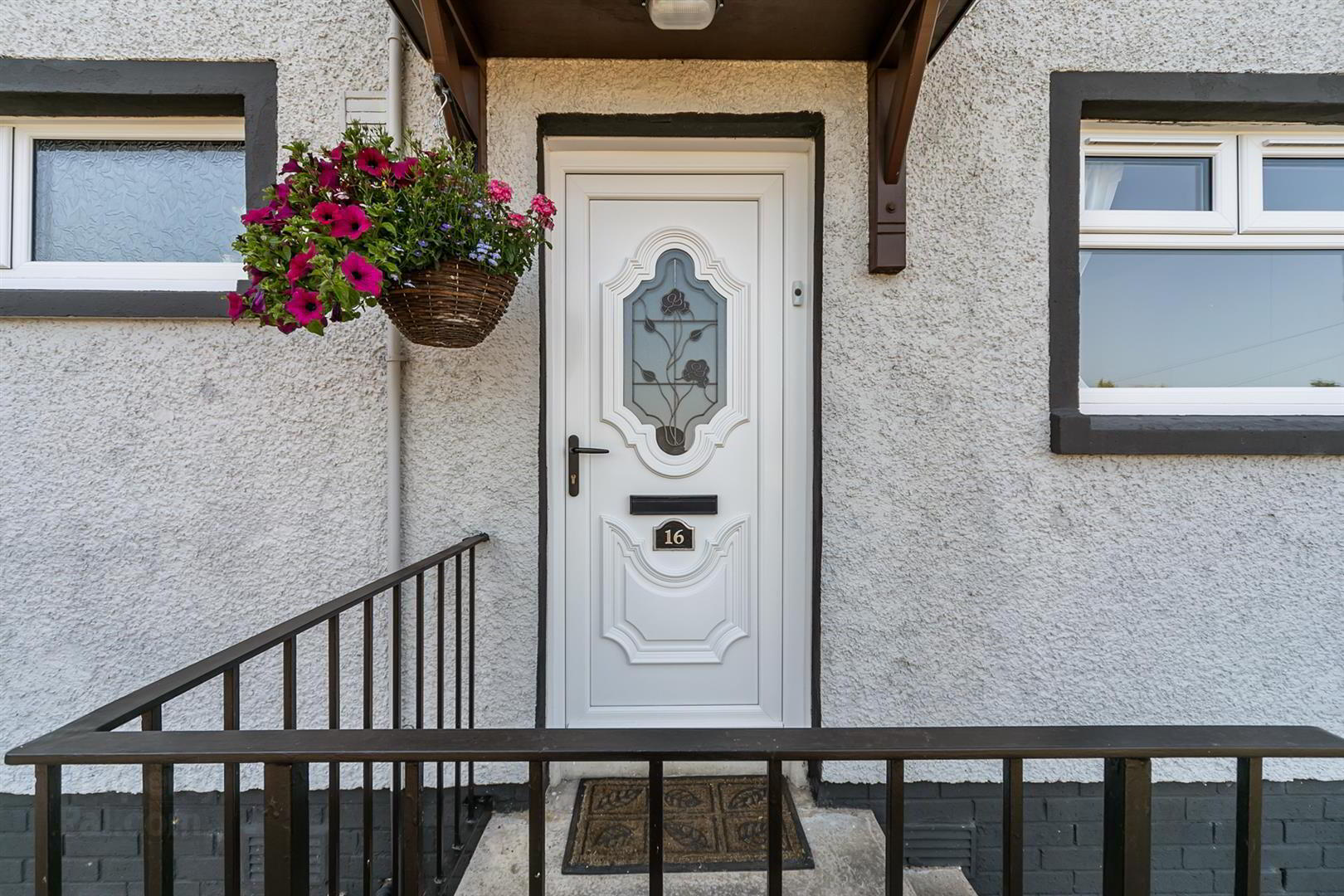 16 Lothian Avenue 3 of 19