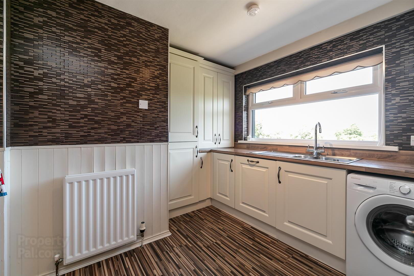 16 Lothian Avenue 10 of 19