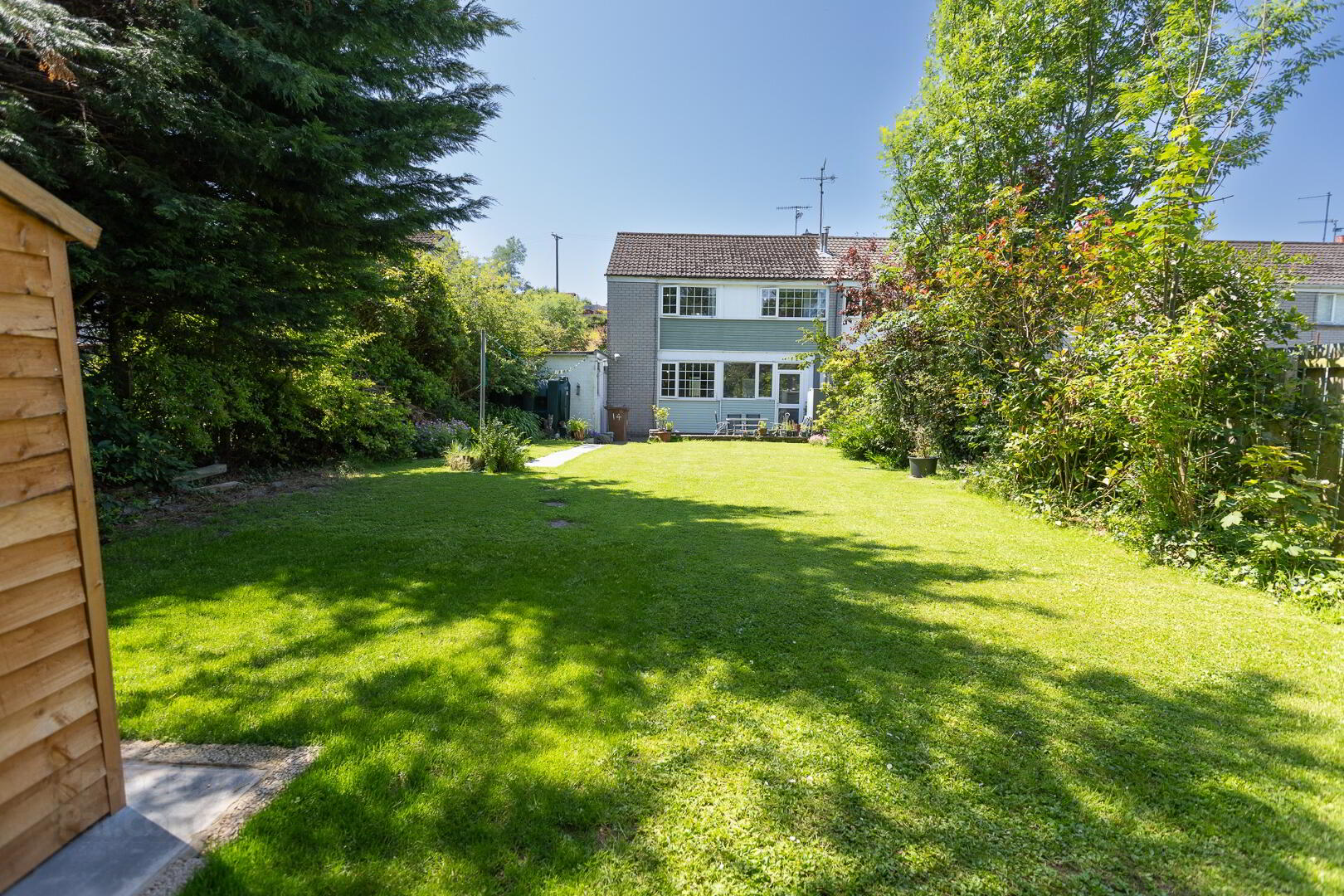 14 Rosemount Avenue 38 of 39