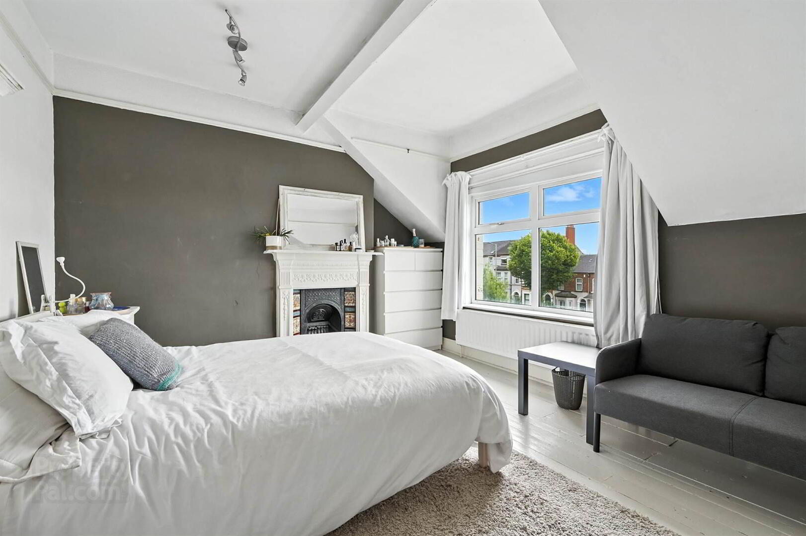 100 Upper Newtownards Road 25 of 34