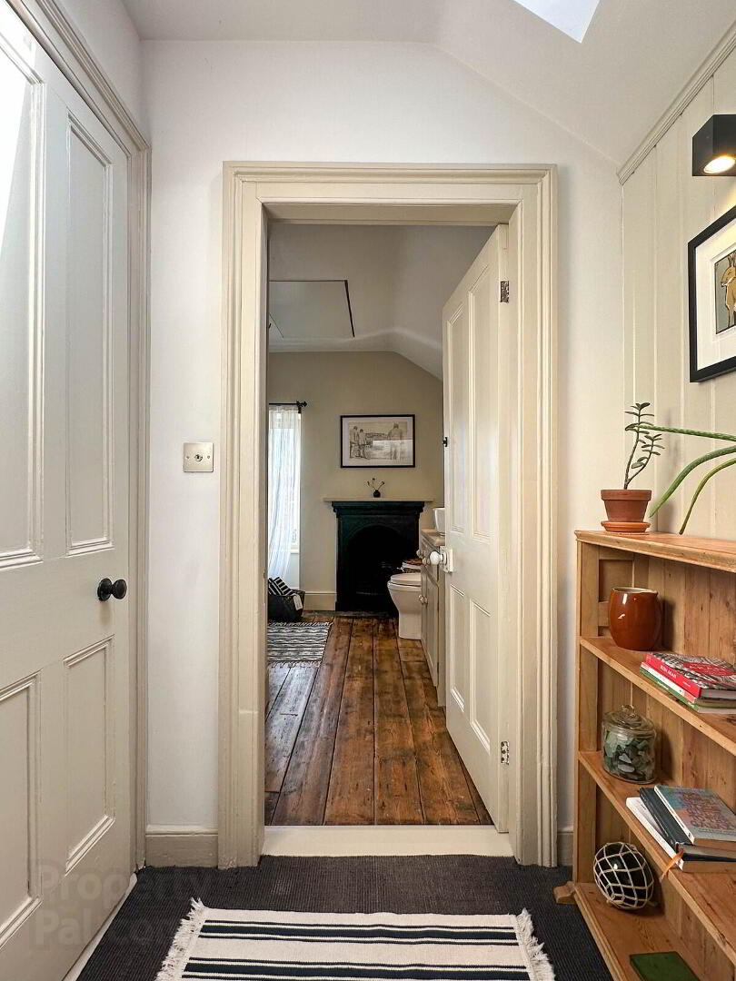87 Main Street 24 of 61