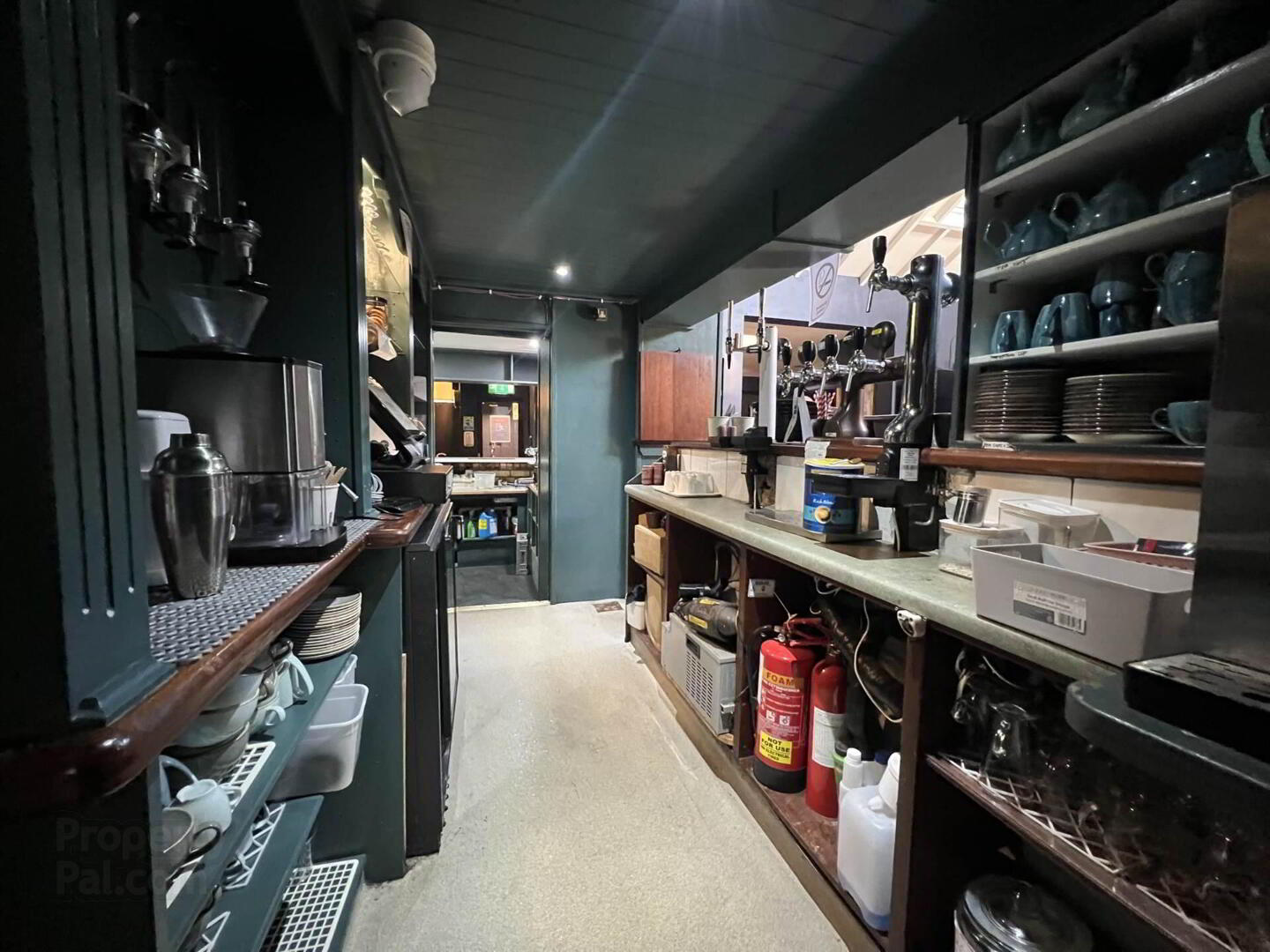 Nagle`s Bar & Accommodation 26 of 37