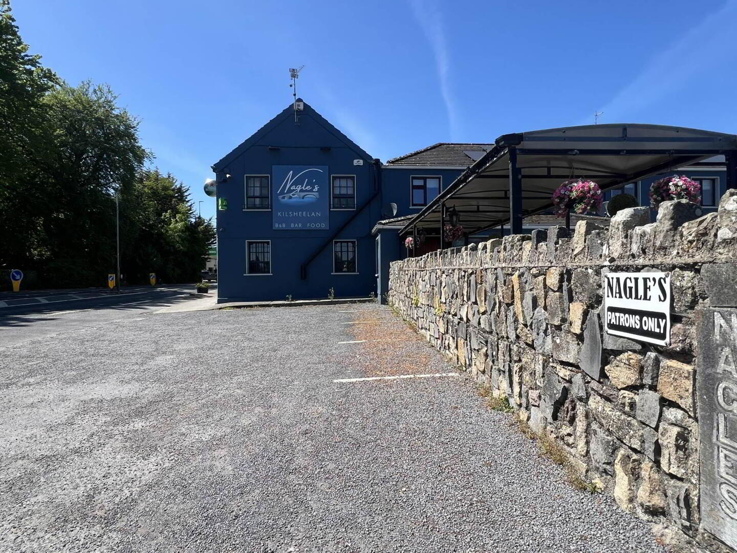 Nagle`s Bar & Accommodation 30 of 37
