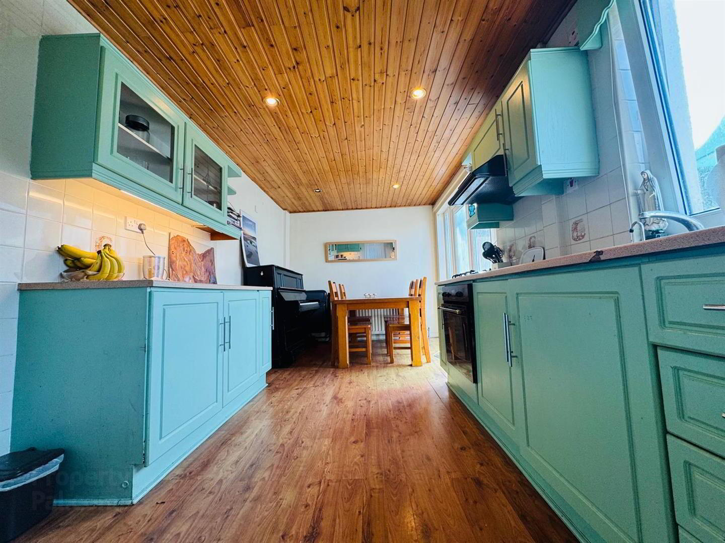 6 Greenwood Avenue 8 of 17