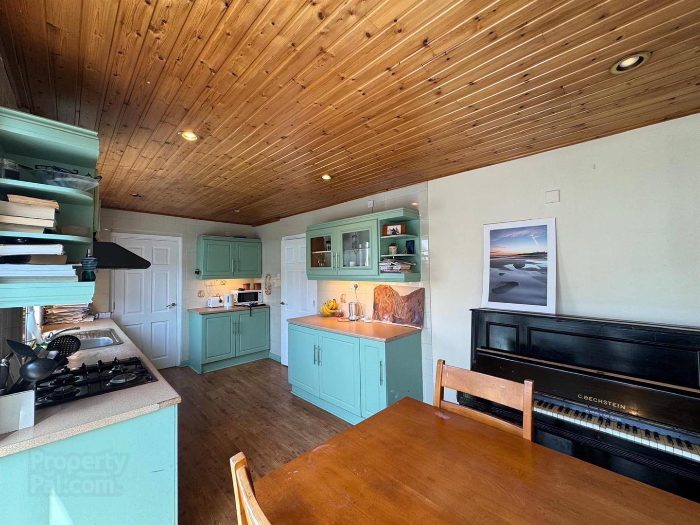 6 Greenwood Avenue 7 of 17