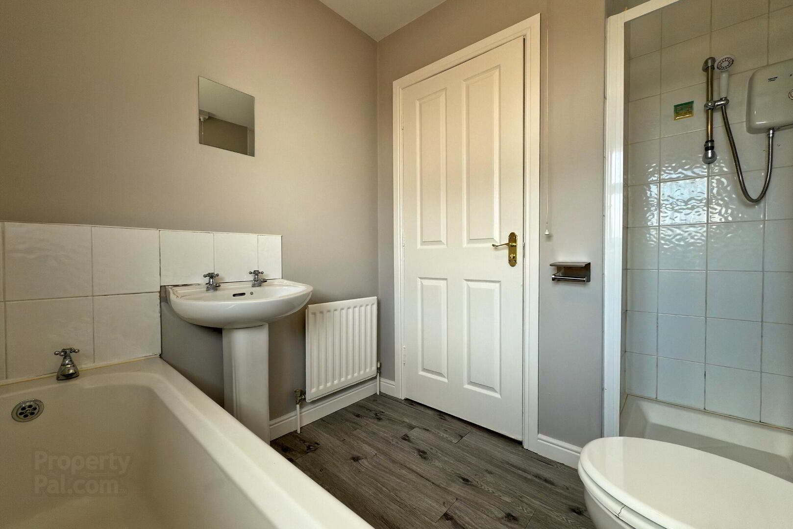 18 Millfort Close 12 of 14