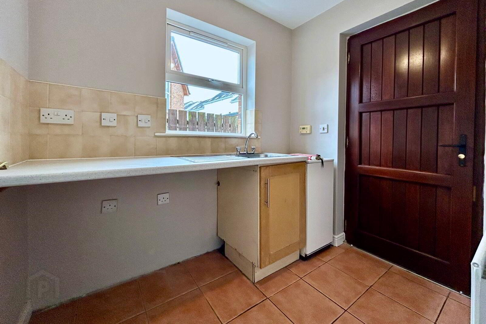 18 Millfort Close 4 of 15